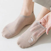 FreshStep Mesh Socks: Cool Comfort, Firm Traction