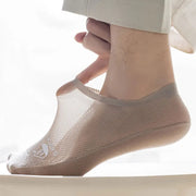 FreshStep Mesh Socks: Cool Comfort, Firm Traction